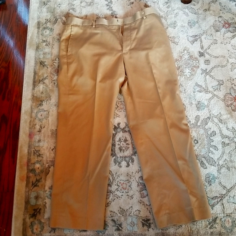 Tan banana republic 36x30 slim fit dress pants men